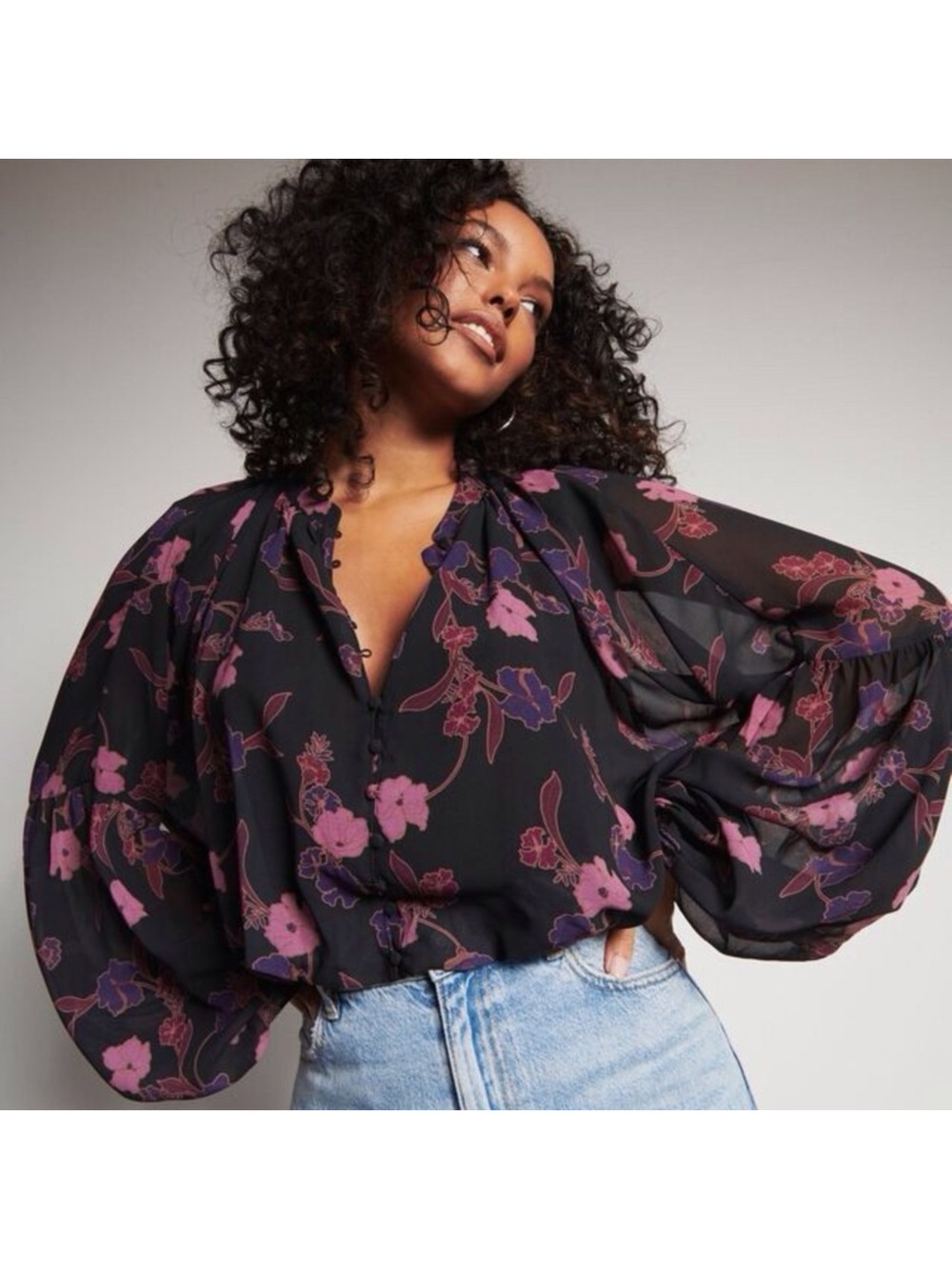 Dynamite Leni Floral Blouse with Buttons Size Small